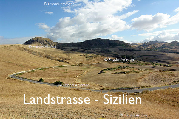 BAUTEN / MOBILITÄT – BUILDINGS / MOBILITY - Strassen, Tunnels - Roads, Tunnel – Landstrasse – Sizilien, Italia