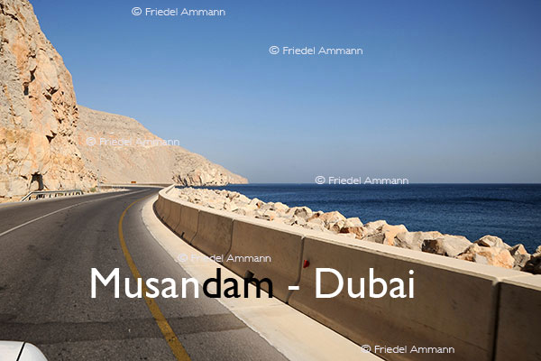 BAUTEN / MOBILITÄT – BUILDINGS / MOBILITY - Strassen, Tunnels - Roads, Tunnel – Musandam-Dubai