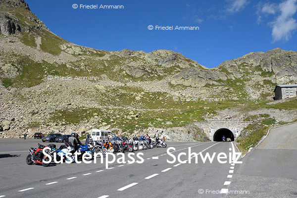 BAUTEN / MOBILITÄT – BUILDINGS / MOBILITY - Strassen, Tunnels - Roads, Tunnel – Sustenpass, Schweiz
