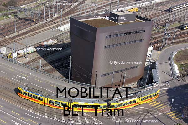 BAUTEN – MOBILITÄT – BLT Tram, Zentrales Stellwerk der SBB - Architekten Herzog & de Meuron - Münchensteinerbrücke, Basel 