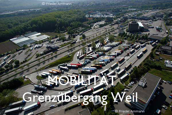 BAUTEN – MOBILITÄT – Deutscher Grenzübergang Weil am Rhein nach Basel, Schweiz