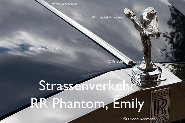 BAUTEN / MOBILITÄT – Strassenverkehr / Traffic – RR Phantom, Emily