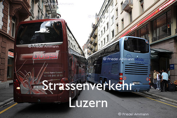 BAUTEN / MOBILITÄT – Strassenverkehr / Traffic – Luzern, Schweiz
