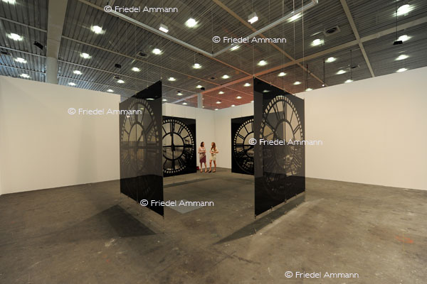 ART 42 Basel 2011 Unlimited - Vera Lutter, «Folding Four in One», Gagosian Gallery, New York