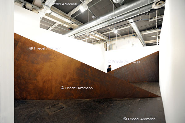ART 42 Basel 2011 Unlimited - Serra - Galerie m Bochum