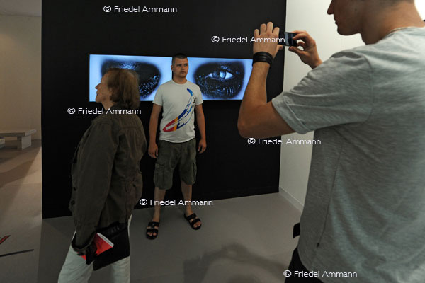 ART 42 Basel 2011 Unlimited - Douglas Gordon - Yvon Lambert, Paris