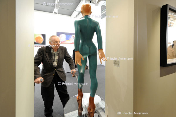 KULTUR - ART Unlimited Basel 41 2010 - Couple in the Distance, Marijke van Warmerdam - annet Gelink Gallery, Amsterdam