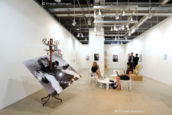 KULTUR - ART Unlimited Basel 41 2010 