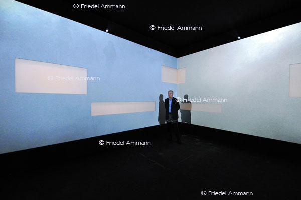 KULTUR - ART Unlimited Basel 41 2010 - Frontier, Doug Aitken - Galerie Presenhuber, ZH