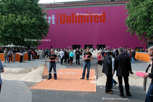 KULTUR - ART Unlimited Basel 36 2005 