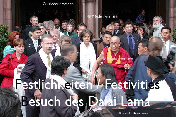 KULTUR - Festlichkeiten / Festivities – Besuch des Dalai Lama – Basel, Schweiz