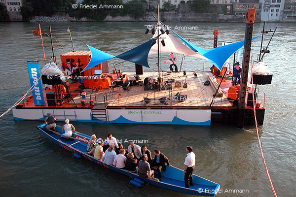 KULTUR - sisch im Fluss