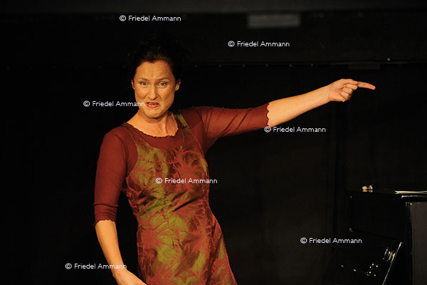 Kabarettistin Angela Buddecke