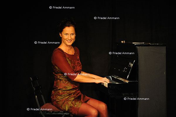 Kabarettistin Angela Buddecke