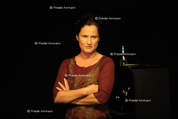 Kabarettistin Angela Buddecke