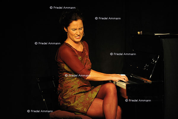 Kabarettistin Angela Buddecke