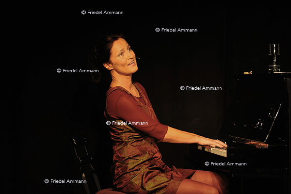 Kabarettistin Angela Buddecke