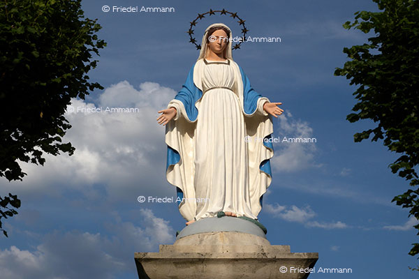 KULTUR – Christentum - Marienstatue