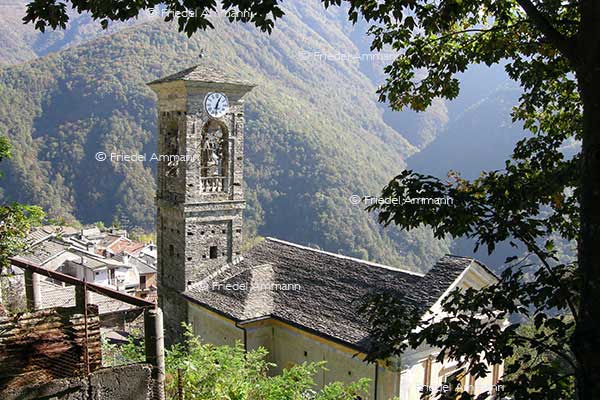 KULTUR – Christentum - Kirche in Veddasca, Italia