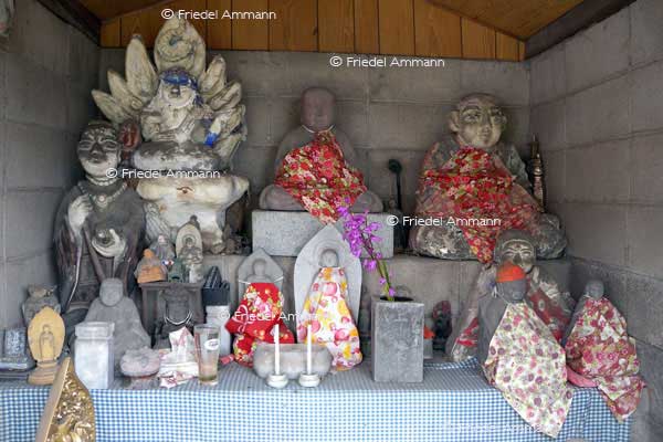 KULTUR – Buddhismus - Jizo Statue - Japan 