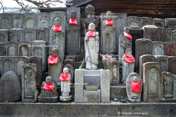 KULTUR – Buddhismus - Jizo Statue - Japan 