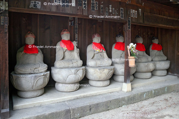 KULTUR – Buddhismus - Jizo Statue - Japan 