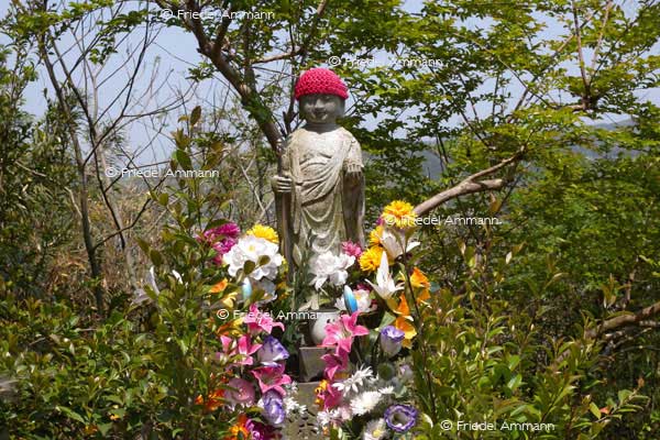 KULTUR – Buddhismus - Jizo Statue - Japan 