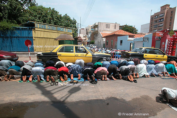 KULTUR – Islam – Dakar, Senegal