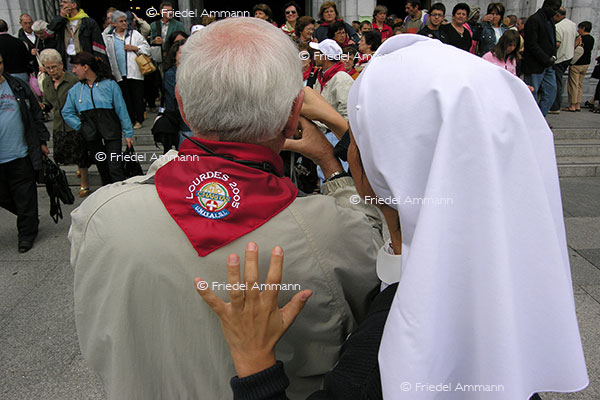 KULTUR – Spiritualität – Lourdes, France