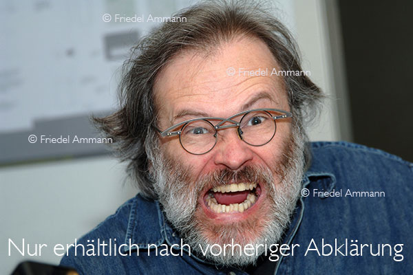 LEBEN - Hass / Hatred