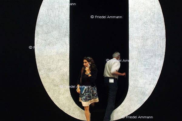 LEBEN – Kommunikation / Communication – ART Unlimited Basel