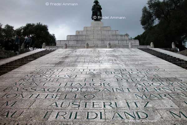 LEBEN - Gewalt / Force -  Napoléon Monument, Place d' Austerlitz, Ajaccio - Korsika, Corsica, France