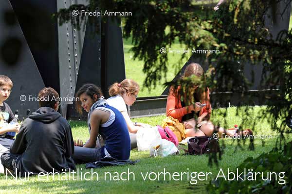 LEBEN - Jugend / Youth - Fondation Beyeler, Riehen bei Basel