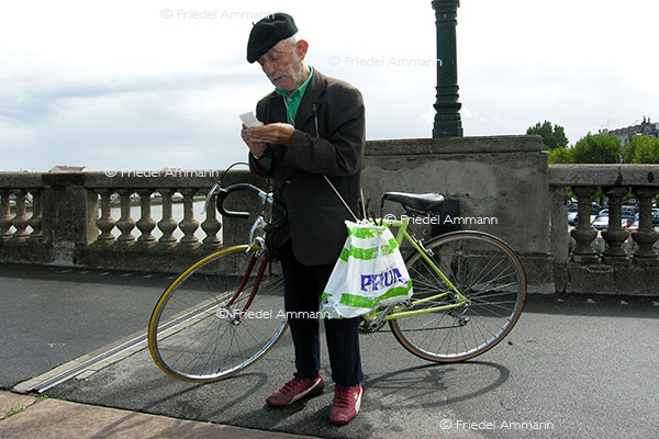 LEBEN – Senioren / Seniors