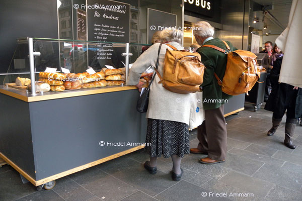 LEBEN – Senioren / Seniors