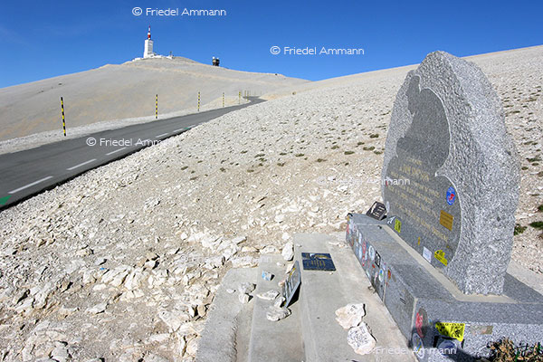 LEBEN - Gesundheit / health – Denkmal Joe Simpson (Doping) - Mont Ventoux, France