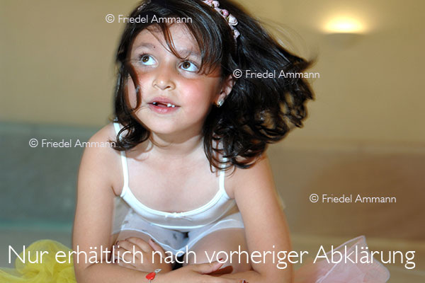 LEBEN - Spiel / play