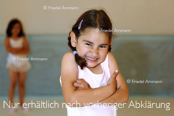LEBEN - Spiel / play