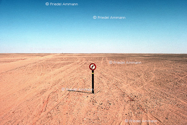 LEBEN - Unterwegs / on the way - Sahara