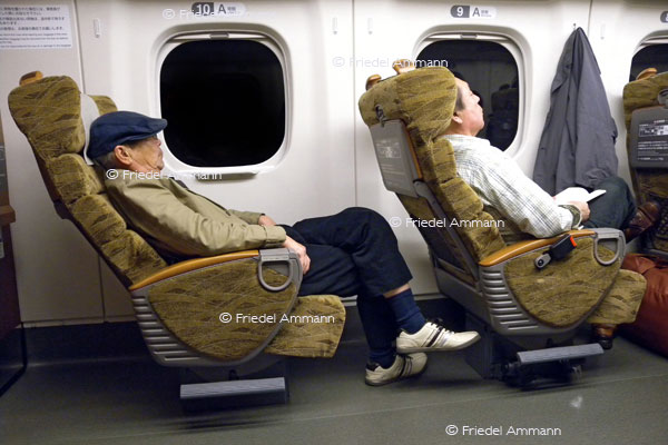 LEBEN - Unterwegs / on the way - Relaxing, Japan 