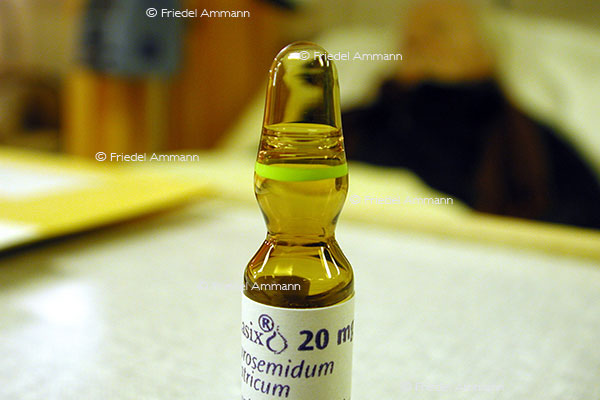  LEBEN – Schulmedizin - Medikamentenabgabe, Dosierung 
