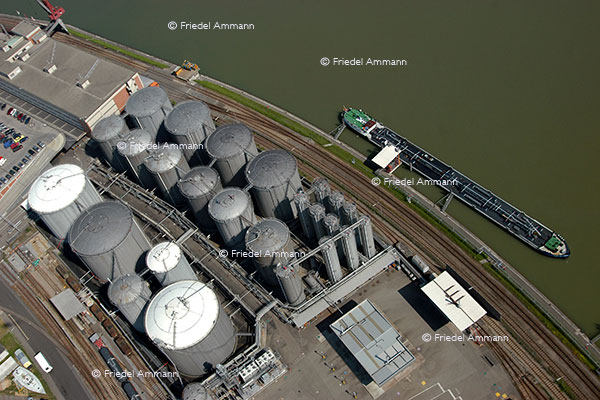 SCHWEIZ - Impressionen 2 - Basler Rheinhafen