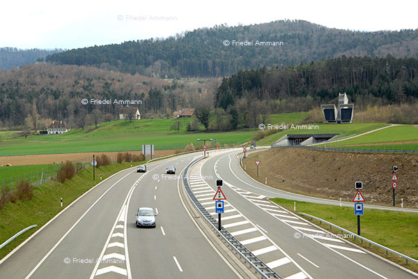SCHWEIZ - Jura - Porrentruy nach Delemont
