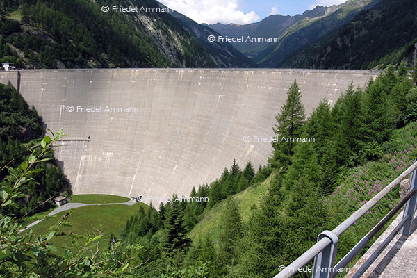 SCHWEIZ - Tessin / Ticino - Verzasca Staudamm