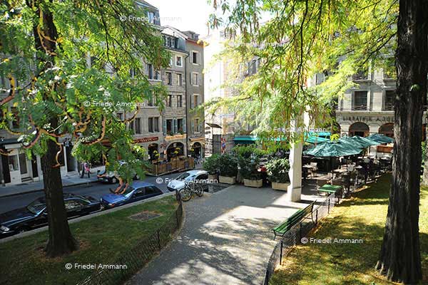 SCHWEIZ – Genf / Genève - Place du Bourg-de-Four