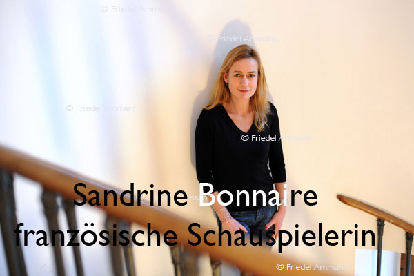 SCHWEIZ - Touristen, Gäste - Sandrine Bonnaire, französische Schauspielerin