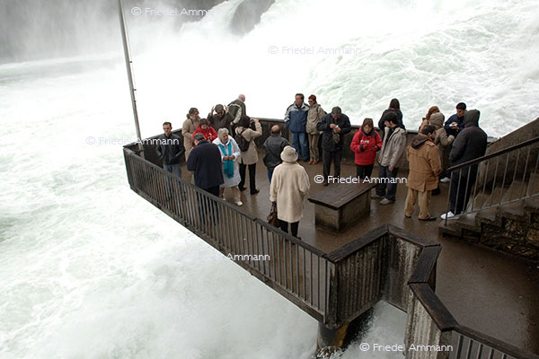 SCHWEIZ - Tourismus - Rheinfall Schaffhausen
