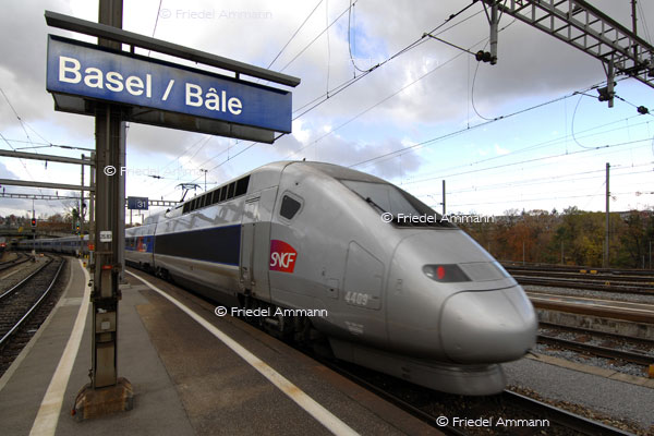 SCHWEIZ - Tourismus - TGV, Paris-Basel-Zürich