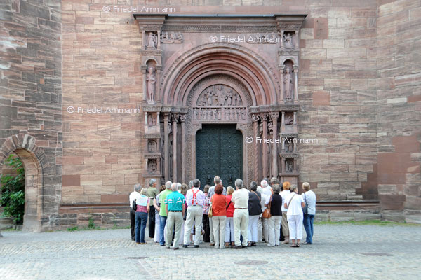 SCHWEIZ – Tourismus - Galluspforte, Basler Münster