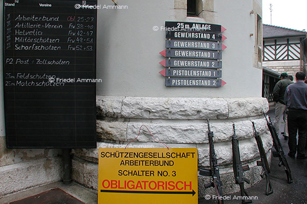 SCHWEIZ – Geschichte / Politik – Obligatorisches Schiessen